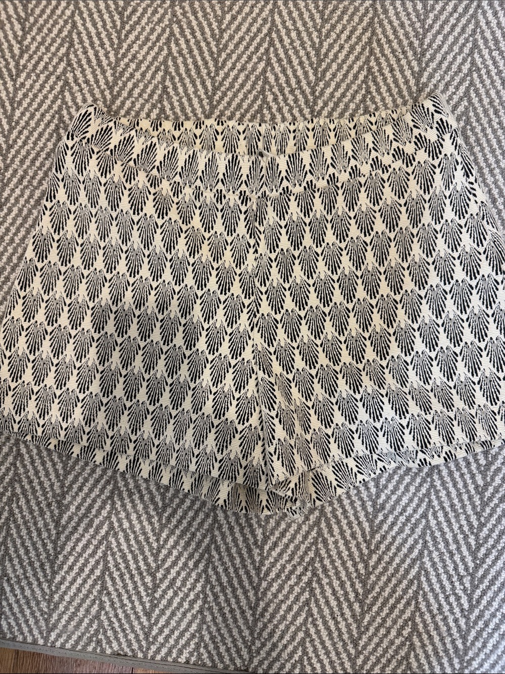 Zara Woven Black and Cream Patterned Women’s Shorts